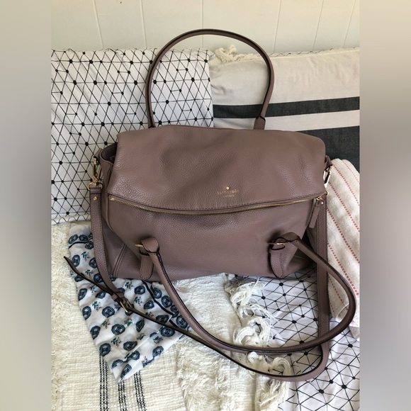 KATE SPADE - unique hard to find solid lavender leather weekender bag - LIKE NEW - Picture 3 of 16